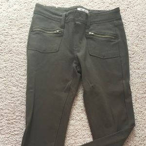 Mudd army green pants - stretch w/ zippers